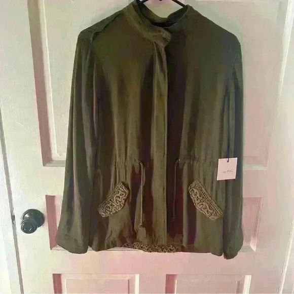 Anthropologie Unpublished Castellated Lace Detailed Cargo Jacket.Medium Olive - Picture 3 of 11